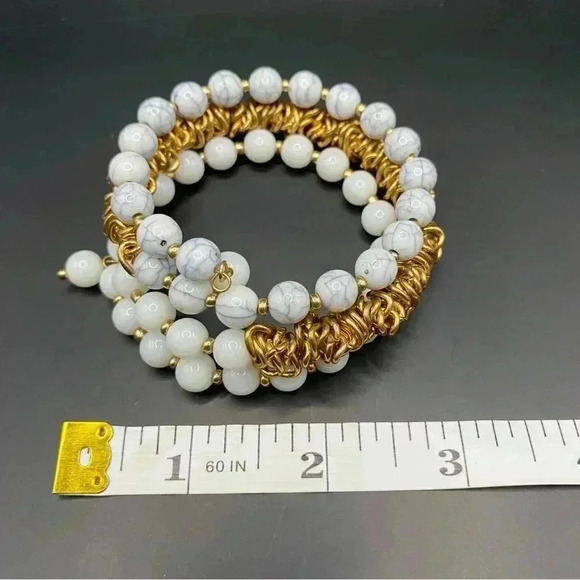 VGT Frosted White Howlite Gemstones Stack with Gold-plated Accents Bracelet - Picture 6 of 9